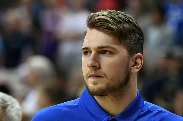 是各种开心 是各种开心